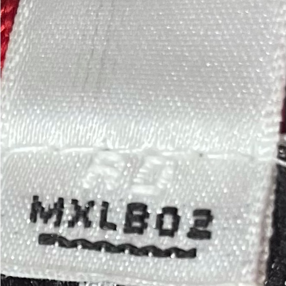 St. John Collection Pencil Skirt - Picture 7 of 7